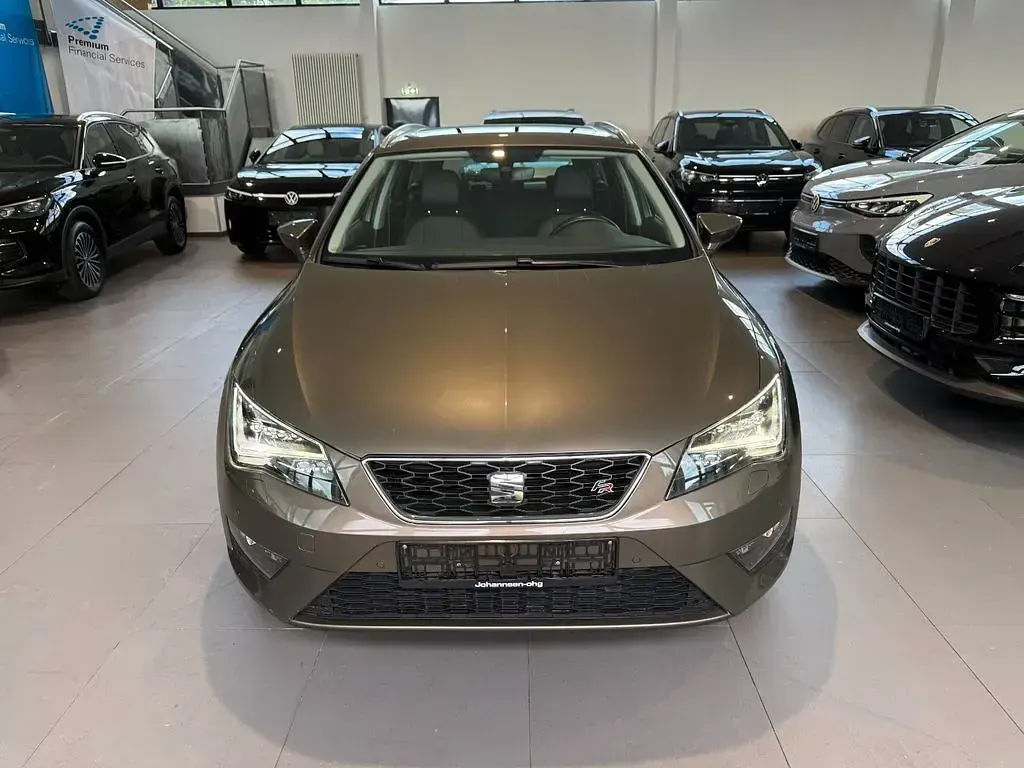 Używany Seat Leon ST FR 150 KM (110 kW) 2016 Brązowy Kombi
