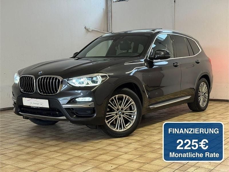 Grau Gebraucht 2019 BMW X3 Luxury Line SUV | 23.900 € (Guter Preis) - Bild 1/4