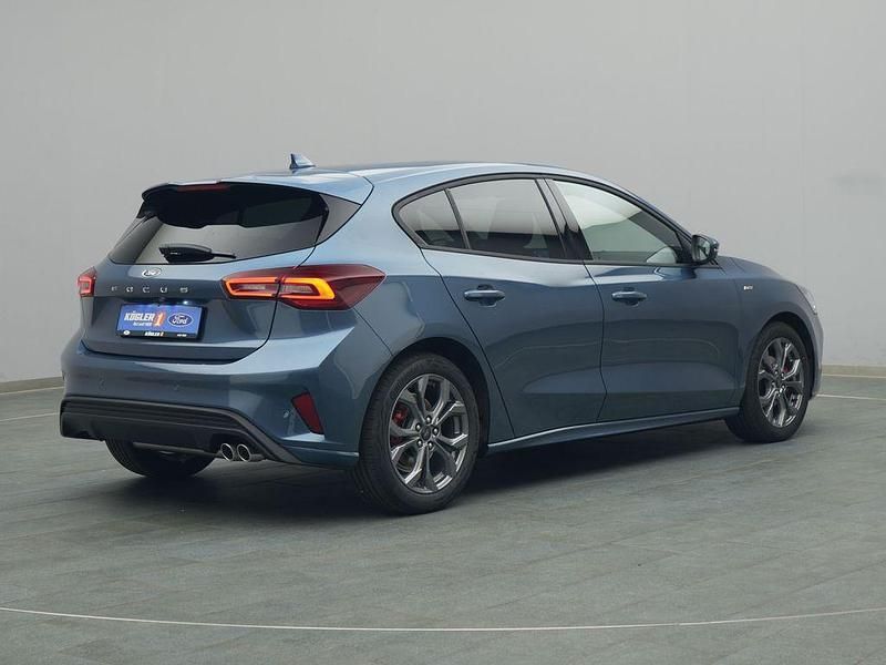 Neu Ford Focus ST-Line X 125 PS (91 kW) 2025 Blau Limousine