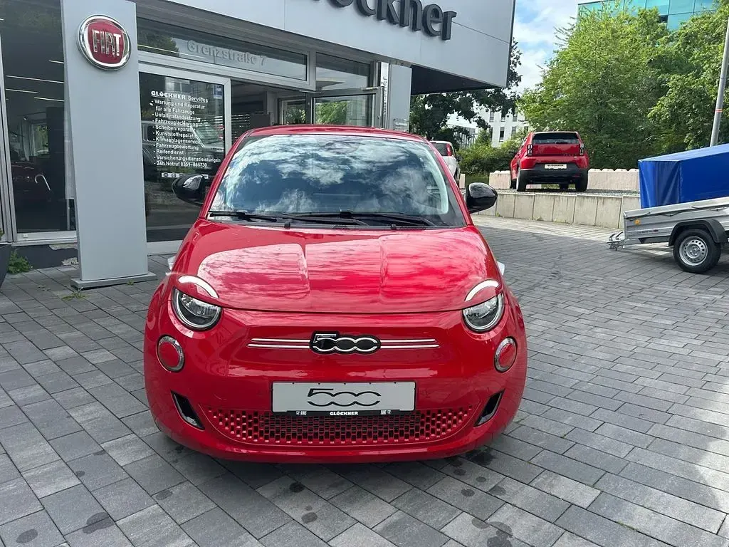 Neu Fiat 500e Red 69 kW (95 PS) 2026 Rot Kleinwagen