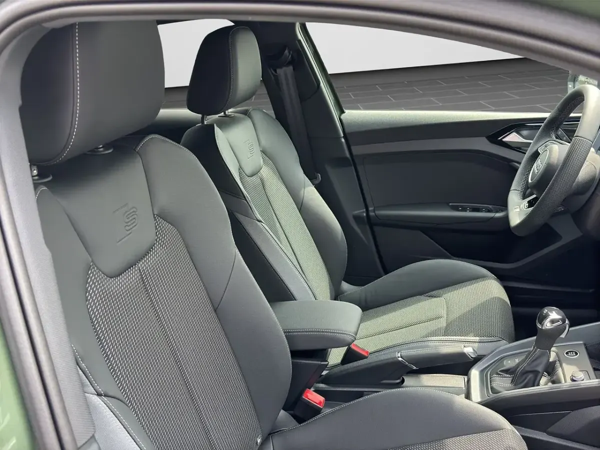 Neu Audi A1 Sportback S-Line 150 PS (110 kW) 2026 Grün Kleinwagen