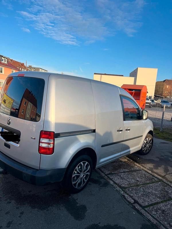 Gebraucht VW Caddy 105 PS (77 kW) 2014 Silber Van / Kleinbus