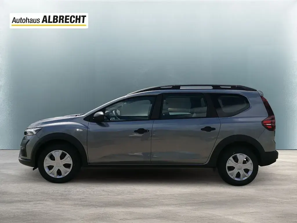 Neu Dacia Jogger Essentiel 101 PS (74 kW) 2025 Grau Van / Kleinbus