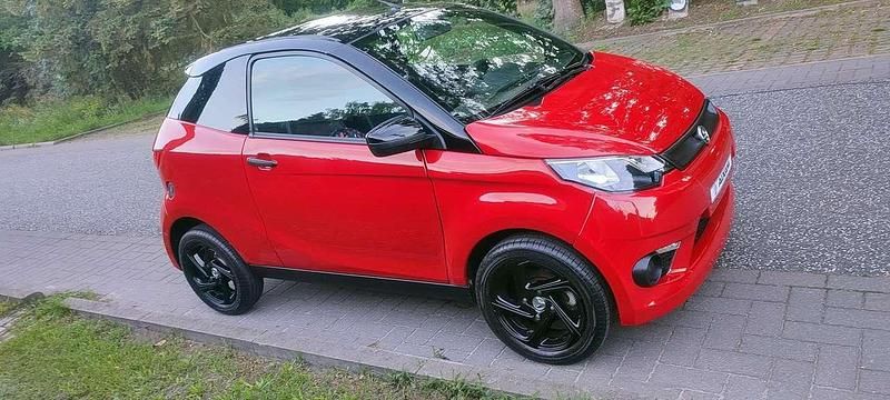 Rot Gebraucht 2019 Aixam Coupe Coupé | 10.400 € (Superpreis) - Bild 1/4