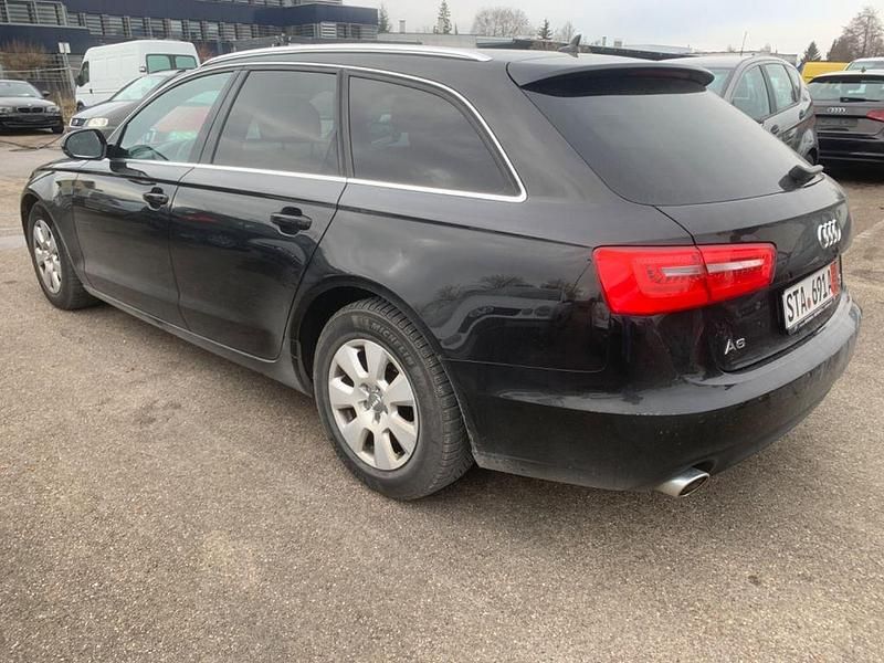 Gebraucht Audi A6 Ambiente 204 PS (150 kW) 2014 Schwarz Kombi