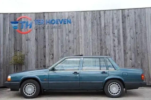 Second-hand Volvo 740 82 CP (60 kW) 1990 Verde Berlinǎ
