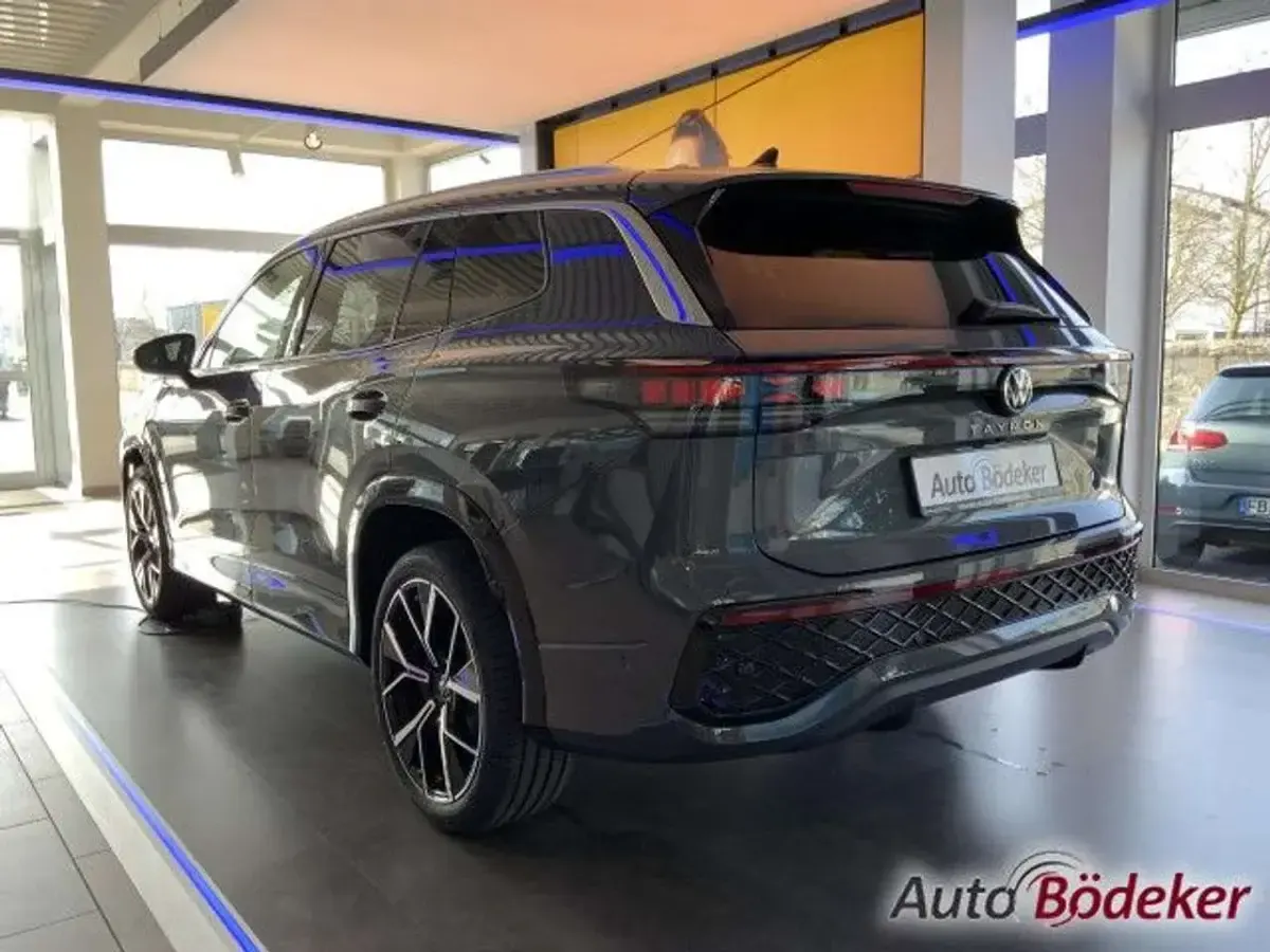 Gebraucht VW Tayron R-line 193 PS (141 kW) 2026 Delfingrau SUV