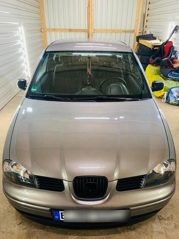 Silber Gebraucht 2002 Seat Arosa Kleinwagen | 2.500 € (Teuer) - Bild 1/4