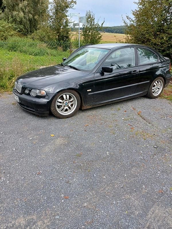 Gebraucht BMW 318 143 PS (105 kW) 2003 Schwarz Coupé