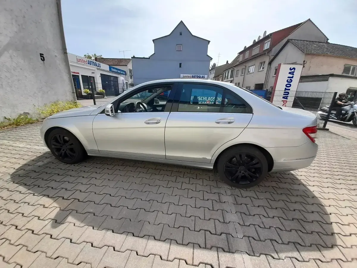 Gebraucht Mercedes C350 231 PS (169 kW) 2010 Silber Limousine