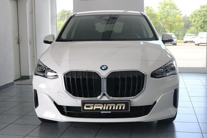 Gebraucht BMW 218 136 PS (100 kW) 2024 Weiß Van / Kleinbus