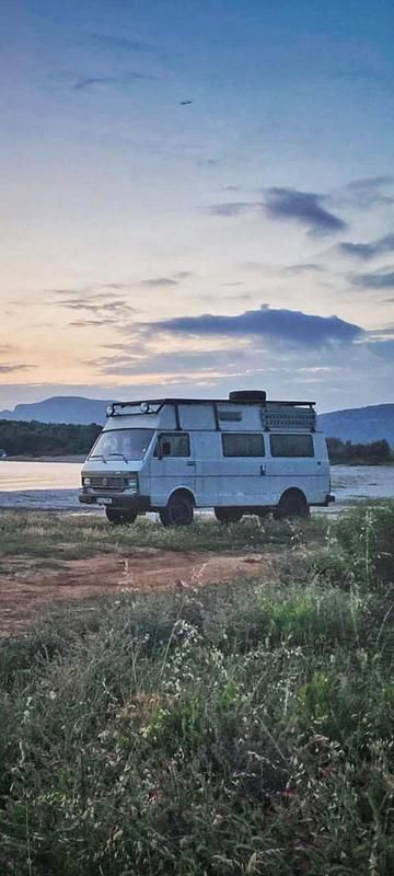 Second-hand VW LT 95 CP (69 kW) 1995 Alb Monovolum