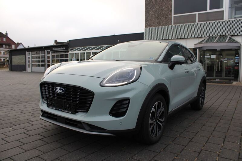 Grau Gebraucht 2024 Ford Puma Titanium SUV | 23.990 € (Fairer Preis) - Bild 1/4