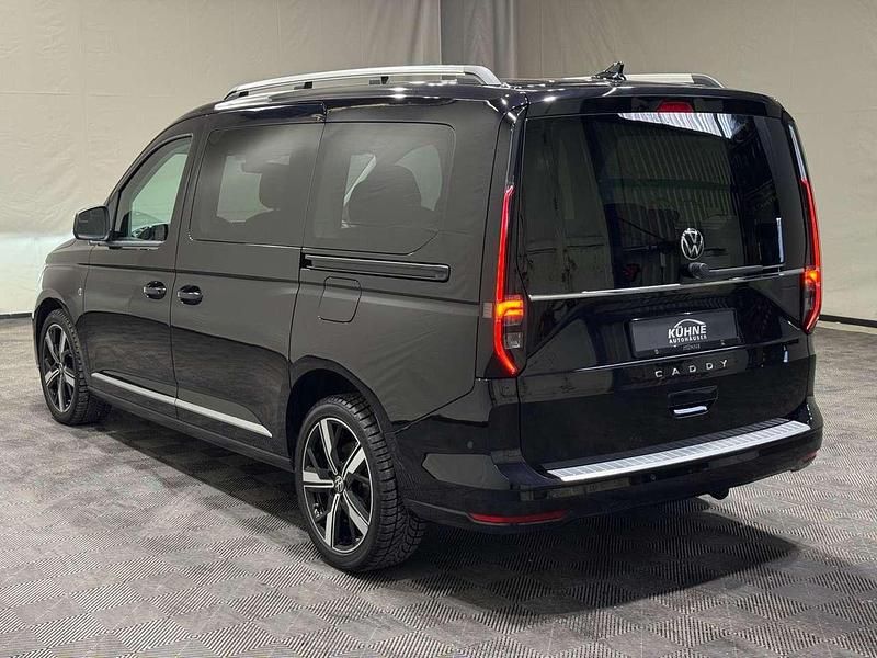 Gebraucht VW Caddy Style 122 PS (89 kW) 2023 Deep black perleffekt Van / Kleinbus