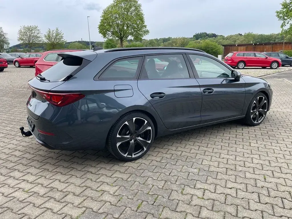 Gebraucht Cupra Leon VZ 245 PS (180 kW) 2023 Grau Limousine