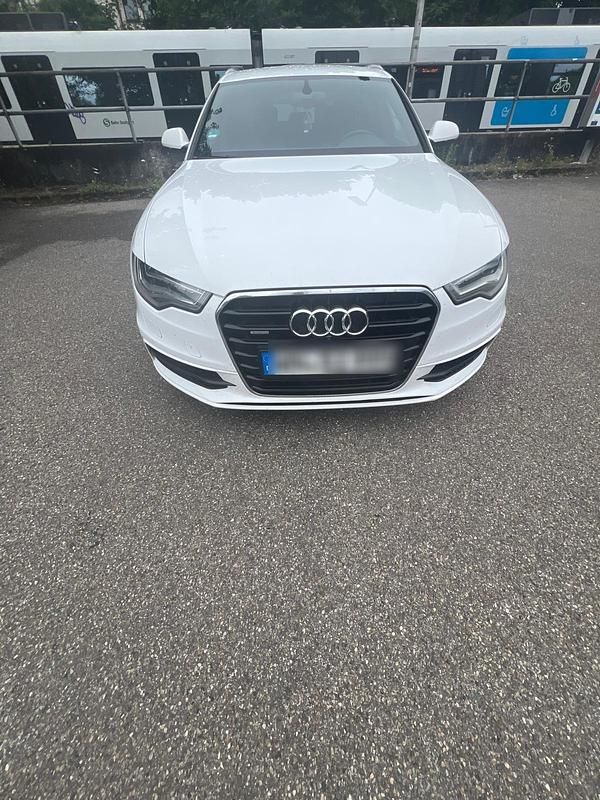 Weiß Gebraucht 2012 Audi A6 Kombi | 9.000 € (Fairer Preis) - Bild 1/4