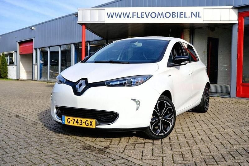 Gebraucht Renault Zoe Iconic 80 kW (109 PS) 2019 Weiß Kleinwagen