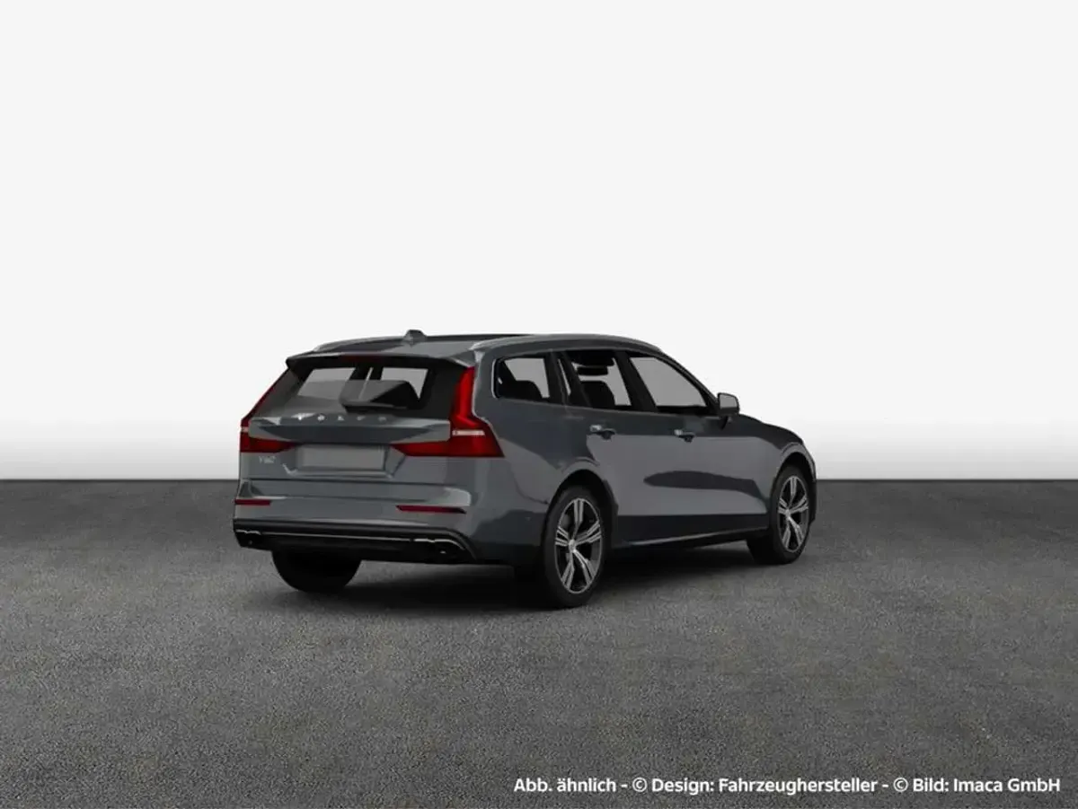 Gebraucht Volvo V60 Plus 197 PS (144 kW) 2026 Vapour grey 740 Kombi