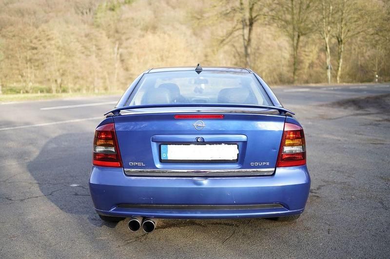 Gebraucht Opel Astra 147 PS (108 kW) 2002 Blau Coupé