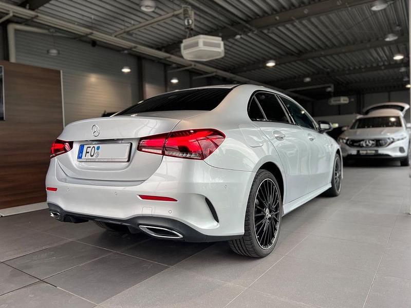 Silber Gebraucht 2020 Mercedes A250 AMG Limousine | 21.699 € (Superpreis) - Bild 1/4