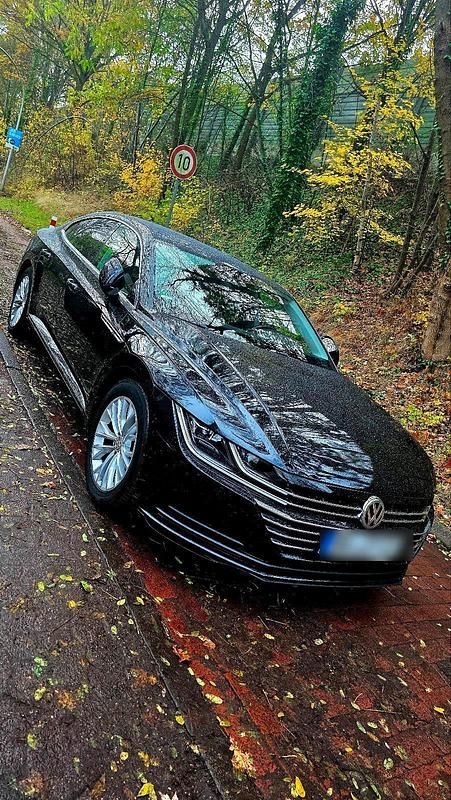 Gebraucht VW Arteon 150 PS (110 kW) 2019 Schwarz Kleinwagen