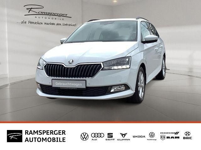 Weiß (moonweiss metallic) Gebraucht 2022 Skoda Fabia Clever Kombi | 17.490 € (Fairer Preis) - Bild 1/4