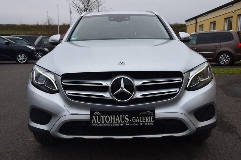 Gebraucht Mercedes GLC250 204 PS (150 kW) 2019 Silber SUV