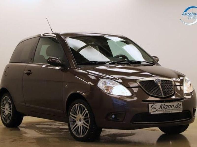 Braun Gebraucht 2009 Lancia Ypsilon Kleinwagen | 4.499 € (Teuer) - Bild 1/4