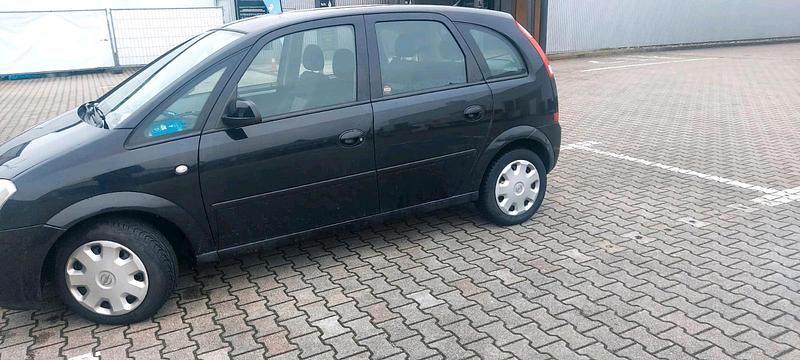 Gebraucht Opel Astra 105 PS (77 kW) 2005 Schwarz Kleinwagen
