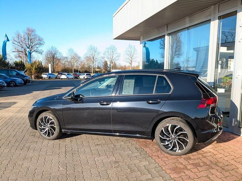 Gebraucht VW Golf VIII Move 116 PS (85 kW) 2023 Schwarz Limousine