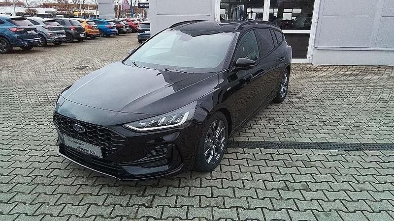 Gebraucht Ford Focus ST-Line 125 PS (91 kW) 2024 Schwarz Limousine