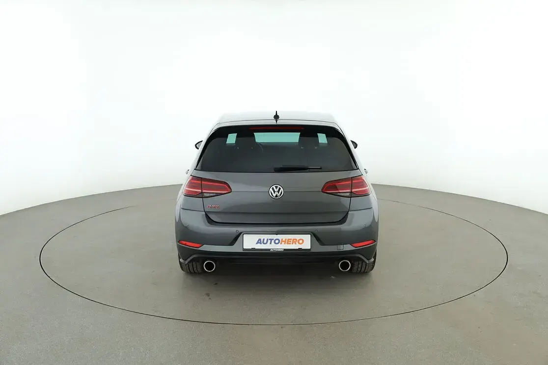 Gebraucht VW Golf VII GTI 245 PS (180 kW) 2019 Grau Limousine