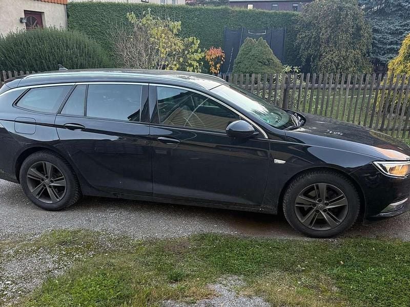 Gebraucht Opel Insignia Edition 136 PS (100 kW) 2018 Schwarz Kombi