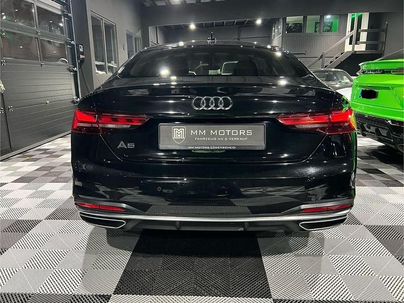 Gebraucht Audi A5 Sportback Advanced 204 PS (150 kW) 2021 Schwarz Kleinwagen