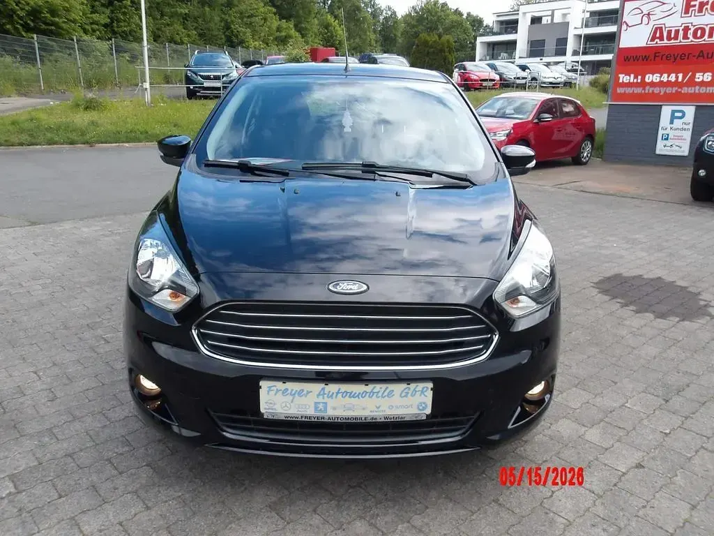 Gebraucht Ford Ka Plus Basis 69 PS (50 kW) 2018 Schwarz Kleinwagen