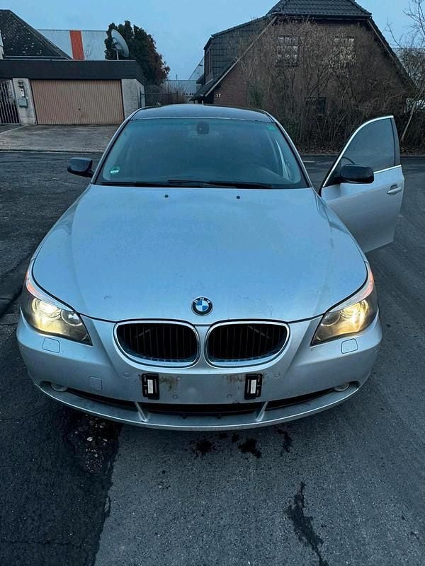 Second-hand BMW 525 177 CP (130 kW) 2006 Gri Break