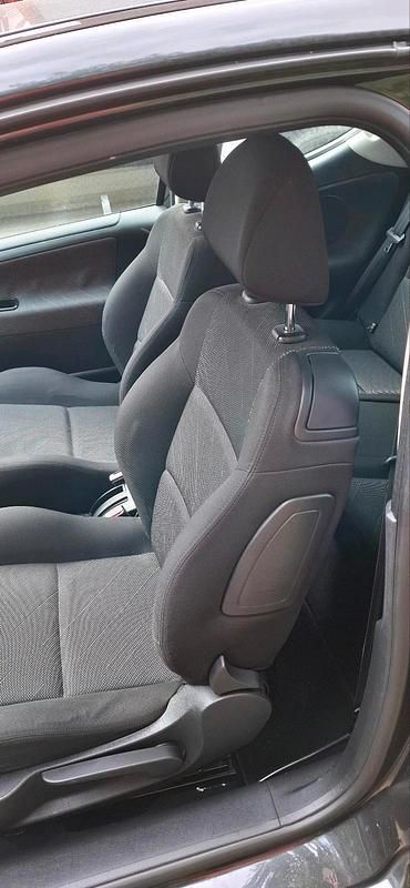 Gebraucht Peugeot 207 120 PS (88 kW) 2008 Schwarz Kleinwagen