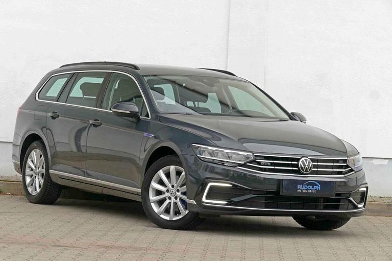 Uranograu Gebraucht 2020 VW Passat GTE Kombi | 22.199 € (Superpreis) - Bild 1/4