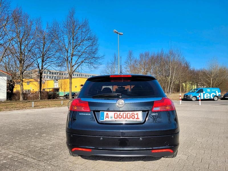 Gebraucht Opel Insignia 160 PS (117 kW) 2010 Schwarz Kombi