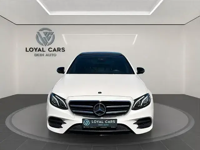 Gebraucht Mercedes E300 AMG 272 PS (200 kW) 2020 Schwarz Limousine