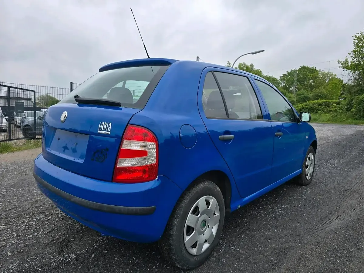 Gebraucht Skoda Fabia 75 PS (55 kW) 2005 Blau Limousine