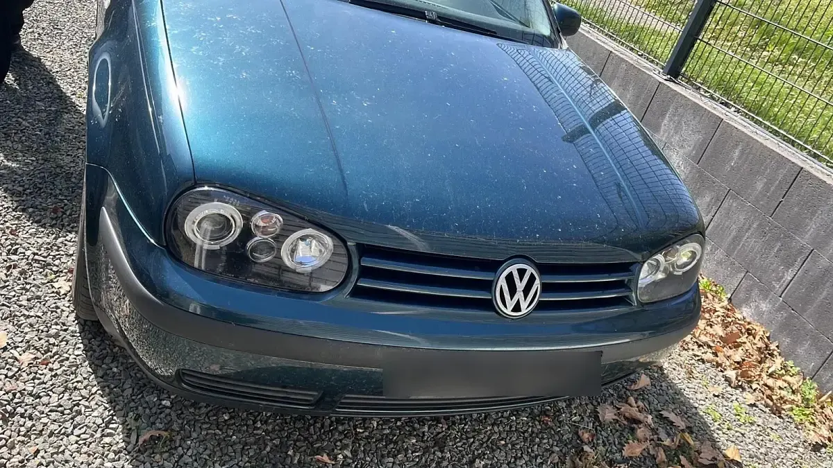 Gebraucht VW Golf IV 105 PS (77 kW) 2002 Blau Kleinwagen