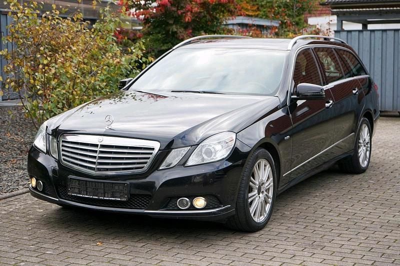 Gebraucht Mercedes E350 231 PS (169 kW) 2010 Schwarz Kombi