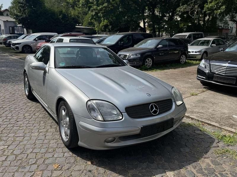 Gebraucht Mercedes SLK200 Edition 163 PS (119 kW) 2002 Silber Cabrio