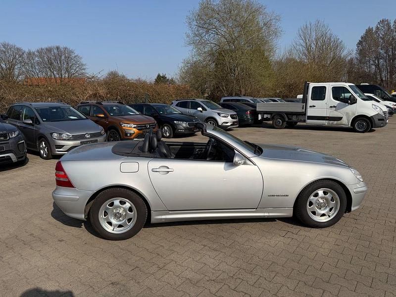 Gebraucht Mercedes SLK200 163 PS (119 kW) 2001 Grau Cabrio
