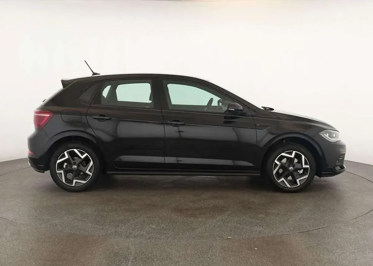 Gebraucht VW Polo R-line 116 PS (85 kW) 2025 Deep black perleffekt Kleinwagen