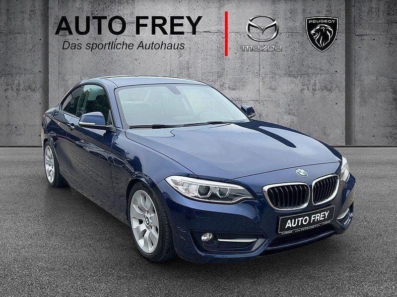 Gebraucht BMW 220 Sport Line 184 PS (135 kW) 2014 Blau Coupé