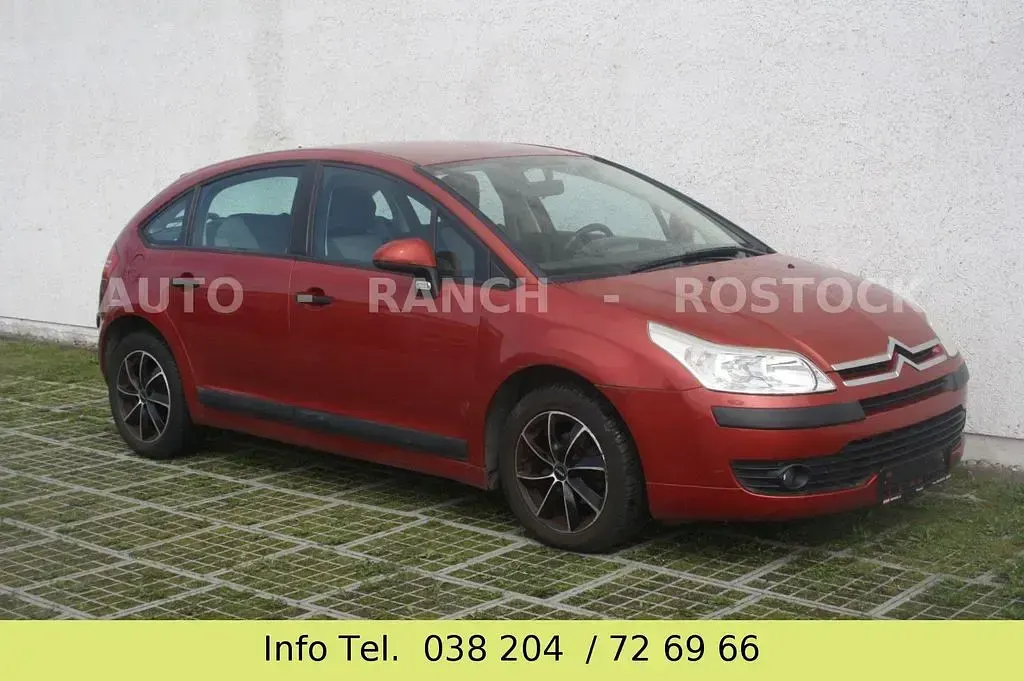 Used Citroën C4 Advance 88 HP (64 kW) 2008 Red Sedan