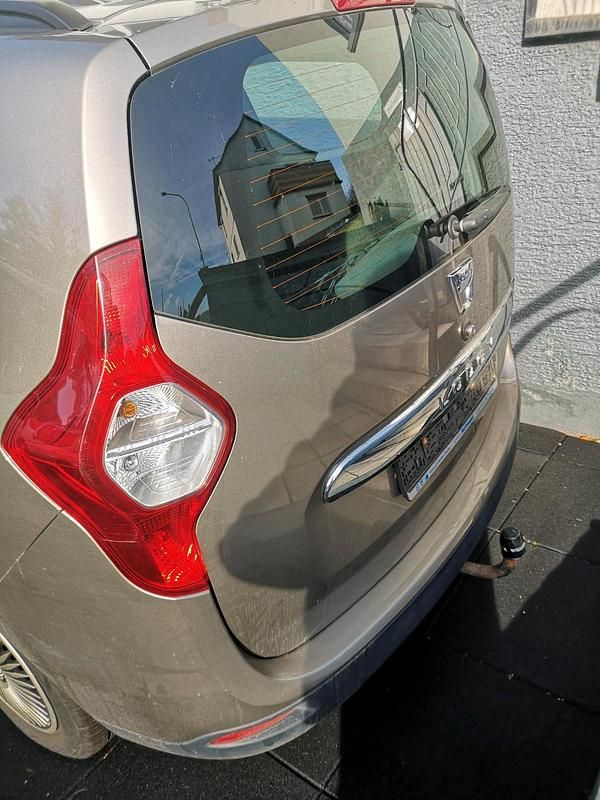 Gebraucht Dacia Lodgy 83 PS (61 kW) 2013 Beige Van / Kleinbus