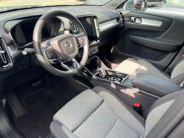 Gebraucht Volvo XC40 Plus 163 PS (119 kW) 2023 Grau SUV